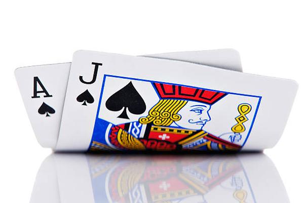 Learn About Casino Card Rules with オンラインカジノ Table Games